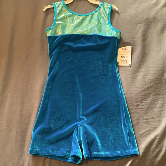 🆕PELLE- Gymnastics Biketard for Girls - Princess Turquoise Velvet- Kids Size L - Picture 3 of 11